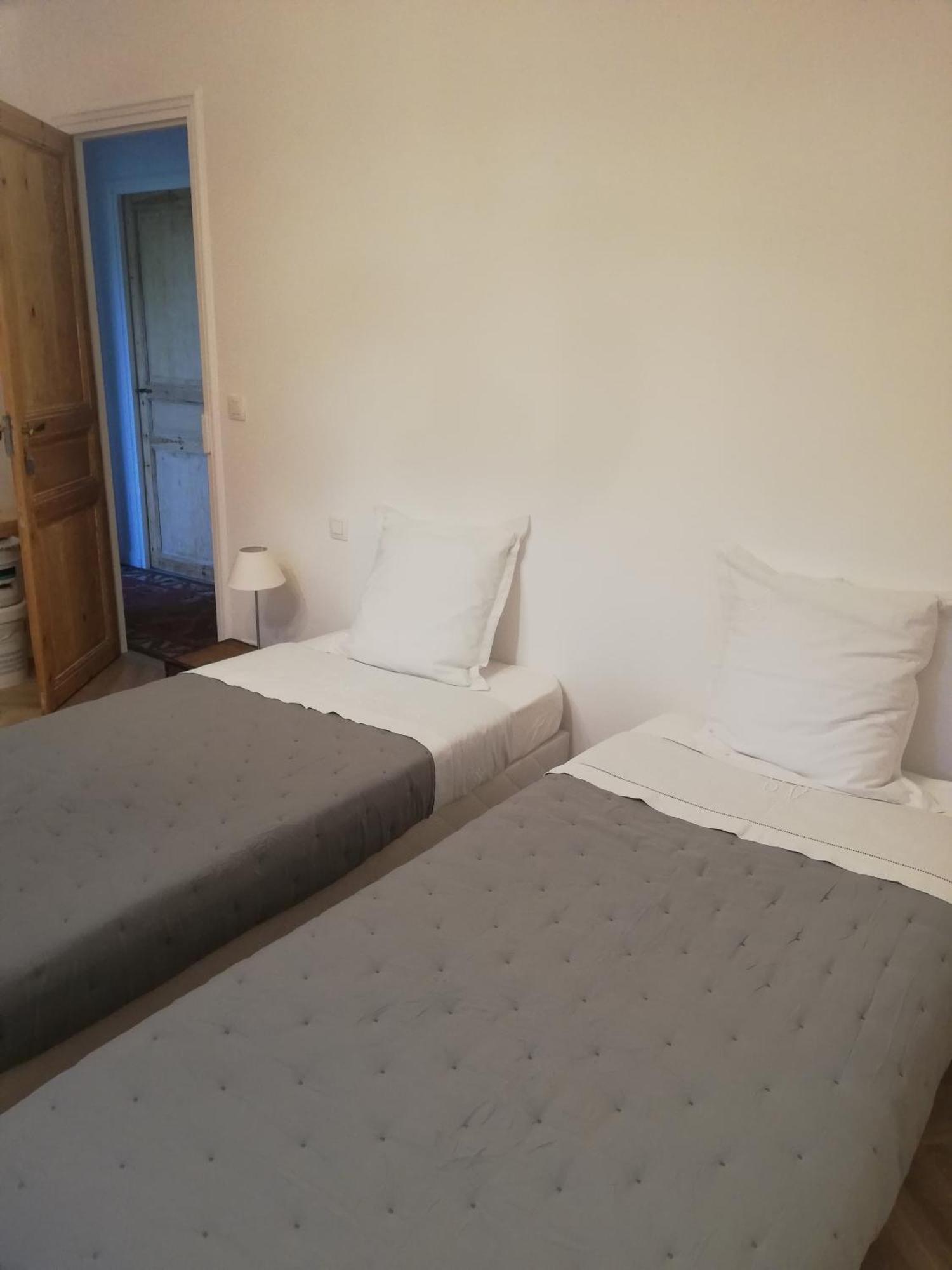 Bed and Breakfast Les 3 Platanes Conilhac-Corbières Esterno foto
